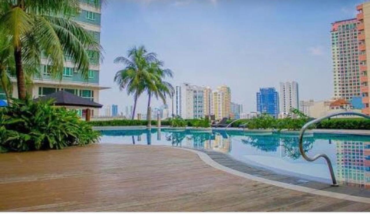 Amora Suites At The Beacon Makati Μανίλα Εξωτερικό φωτογραφία